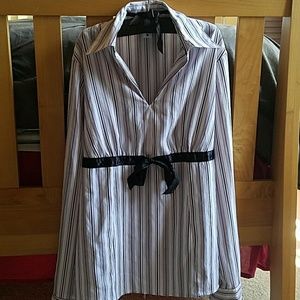 Maternity blouse, size small